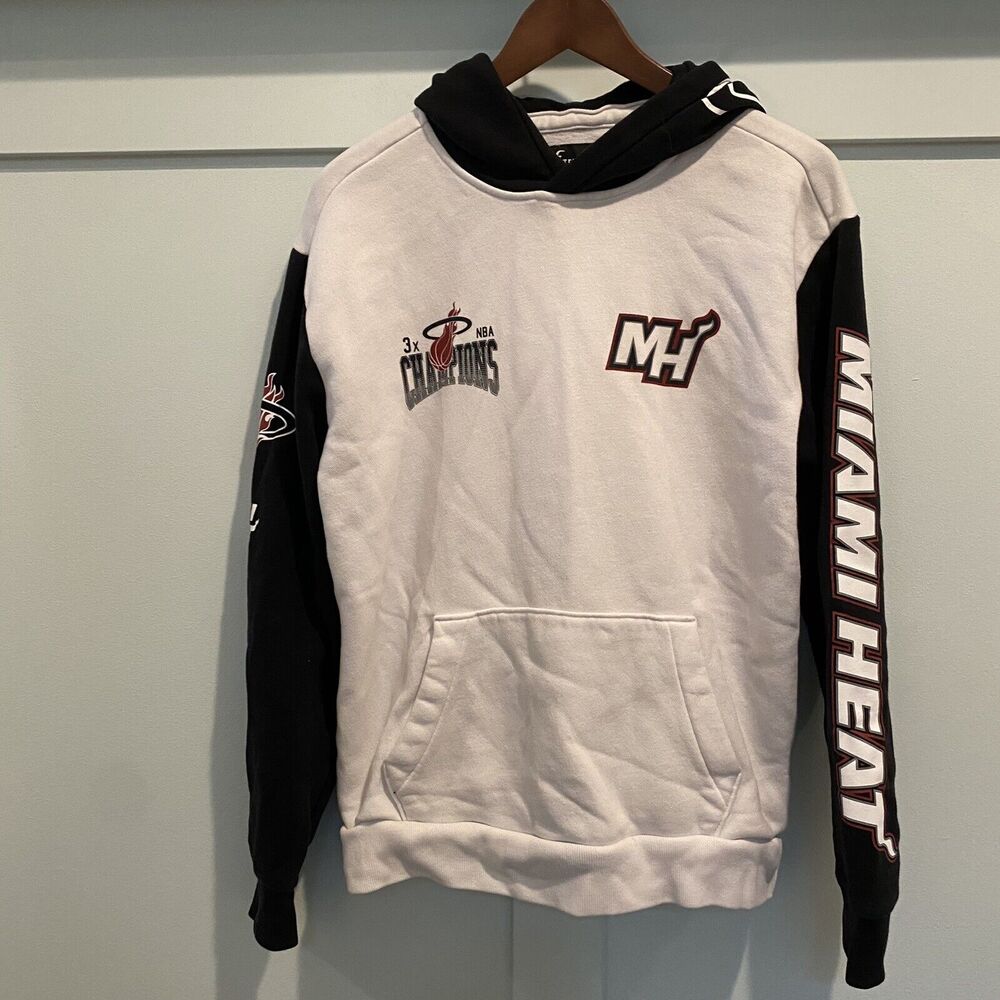 Miami Heat Hoodie Men Small S White Black NBA Hollister Pullover Logo Spellout